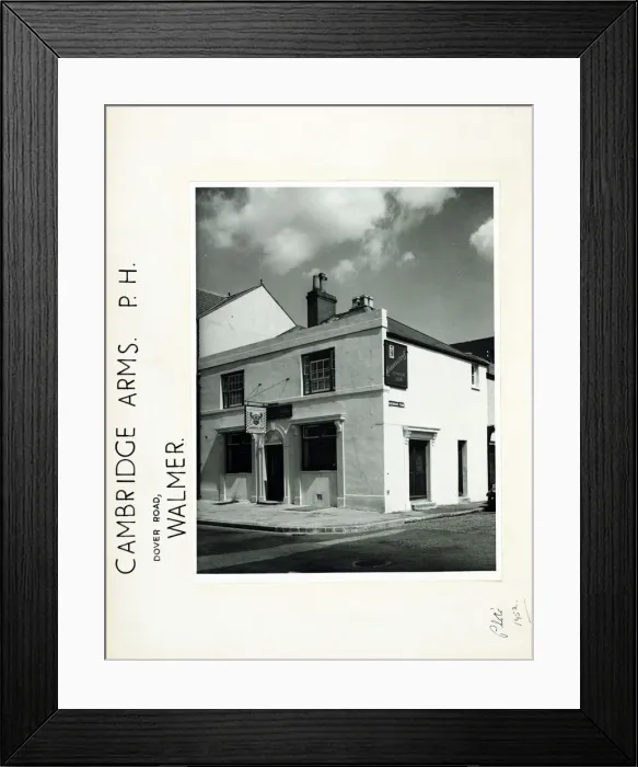 Framed Print : Photograph of Cambridge Arms, Walmer, Kent Framed Print : Photograph of Cambridge Arms, Walmer, Kent