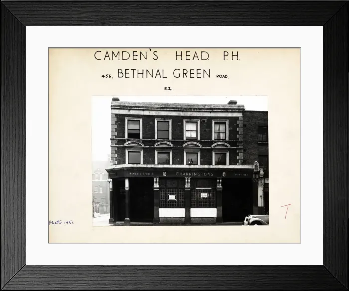 Framed Print : Photograph of Camdens Head PH, Bethnal Green, London