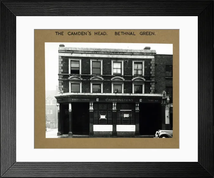 Framed Print : Photograph of Camdens Head PH, Bethnal Green, London Framed Print : Photograph of Camdens Head PH, Bethnal Green, London