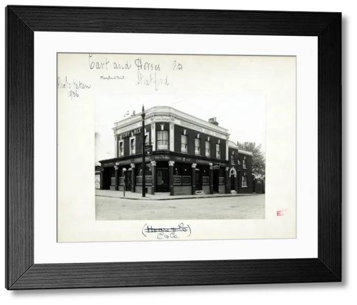 Framed Print : Photograph of Cart & Horses PH, Stratford, London Framed Print : Photograph of Cart & Horses PH, Stratford, London