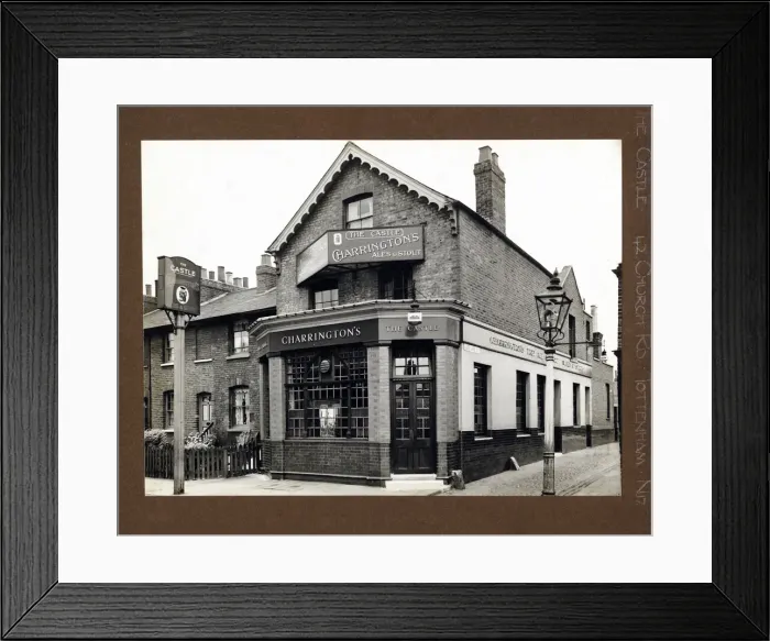 Framed Print : Photograph of Castle PH, Tottenham, London Framed Print : Photograph of Castle PH, Tottenham, London