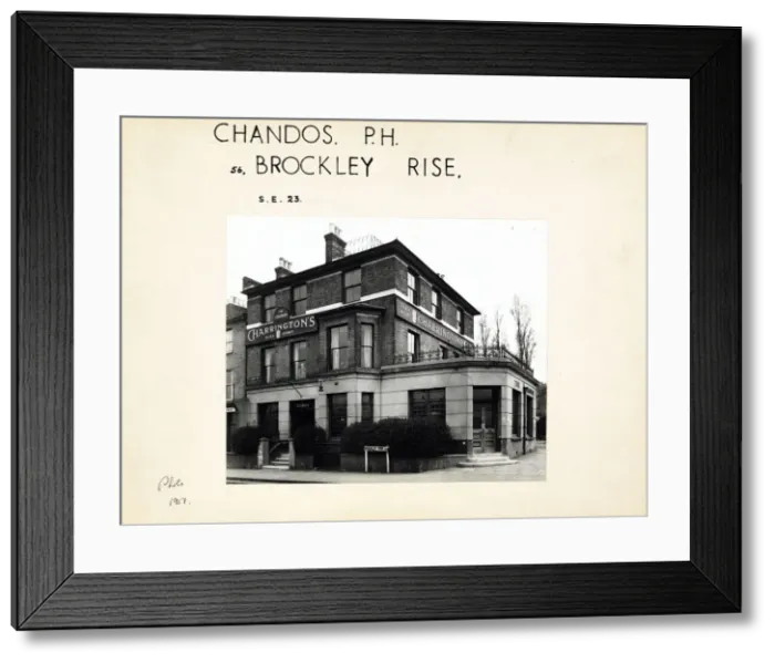 Framed Print : Photograph of Chandos PH, Forest Hill, London Framed Print : Photograph of Chandos PH, Forest Hill, London