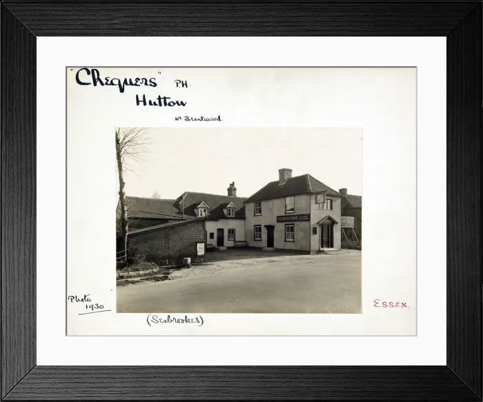 Framed Print : Photograph of Chequers PH, Hutton, Essex Framed Print : Photograph of Chequers PH, Hutton, Essex