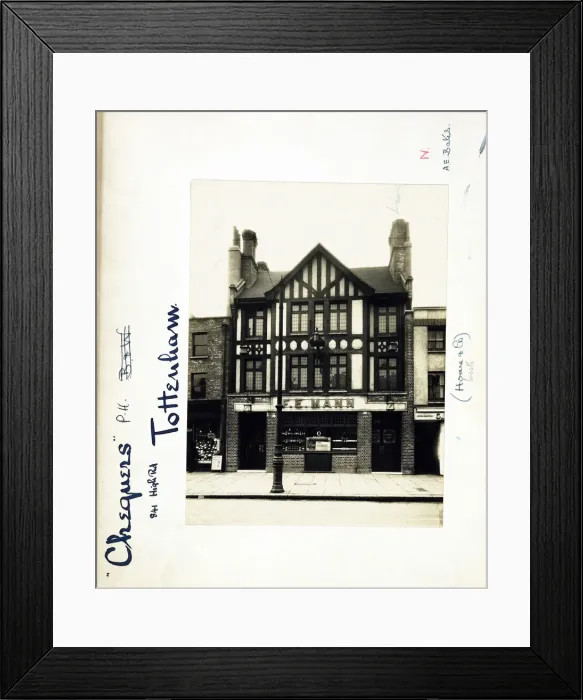 Framed Print : Photograph of Chequers PH, Tottenham, London