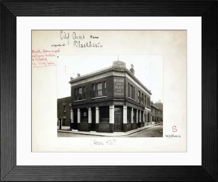 Framed Print : Photograph of City Arms, Blackheath, London Framed Print : Photograph of City Arms, Blackheath, London