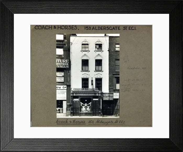Framed Print : Photograph of Coach & Horses PH, Barbican, London Framed Print : Photograph of Coach & Horses PH, Barbican, London
