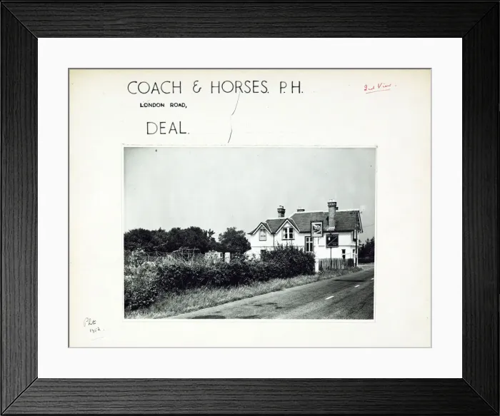 Framed Print : Photograph of Coach & Horses PH, Deal, Kent Framed Print : Photograph of Coach & Horses PH, Deal, Kent