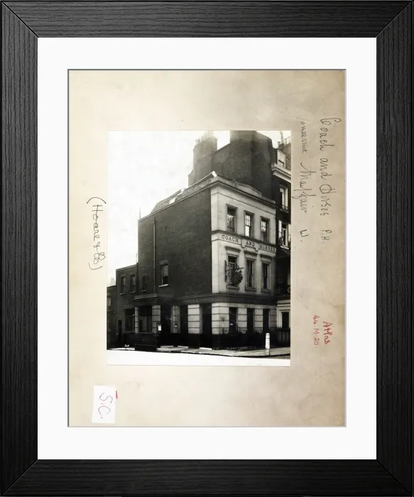 Framed Print : Photograph of Coach & Horses PH, Mayfair, London Framed Print : Photograph of Coach & Horses PH, Mayfair, London