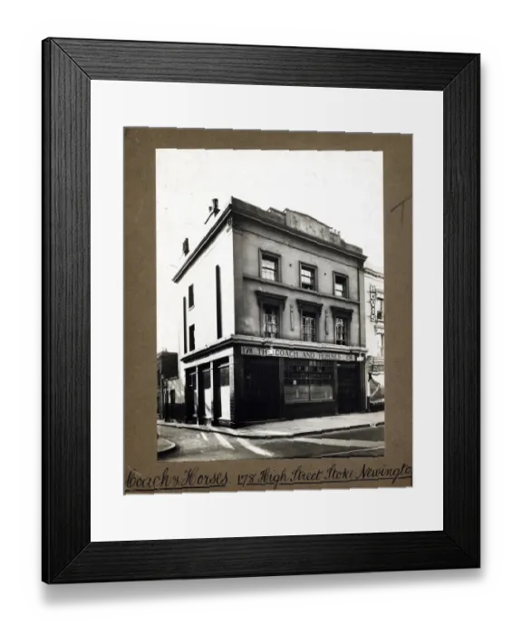 Framed Print : Photograph of Coach & Horses PH, Stoke Newington, London Framed Print : Photograph of Coach & Horses PH, Stoke Newington, London