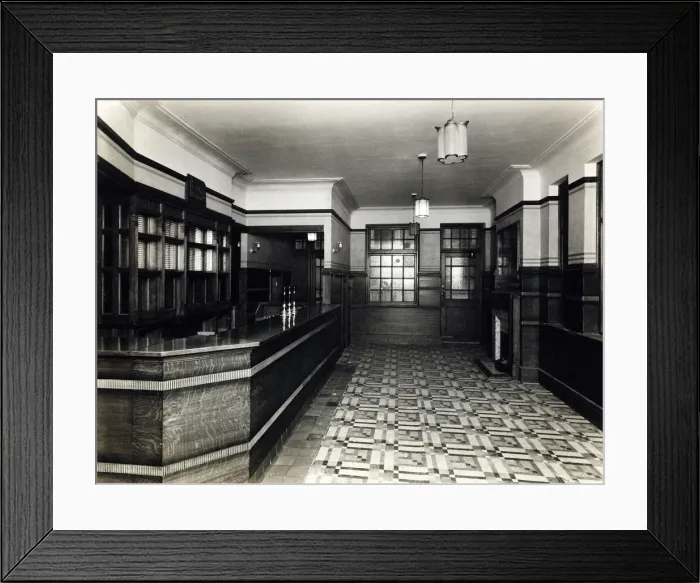 Framed Print : Photograph of Coach & Horses PH, Westminster, London Framed Print : Photograph of Coach & Horses PH, Westminster, London