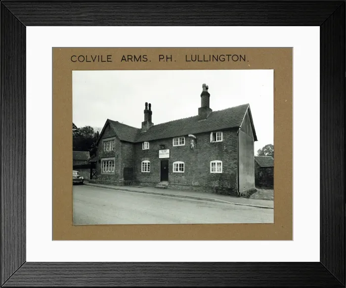 Framed Print : Photograph of Colvile Arms, Lullington, Derbyshire Framed Print : Photograph of Colvile Arms, Lullington, Derbyshire