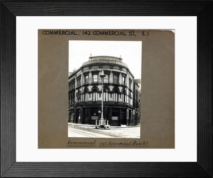Framed Print : Photograph of Commercial Tavern, Spitalfields, London Framed Print : Photograph of Commercial Tavern, Spitalfields, London
