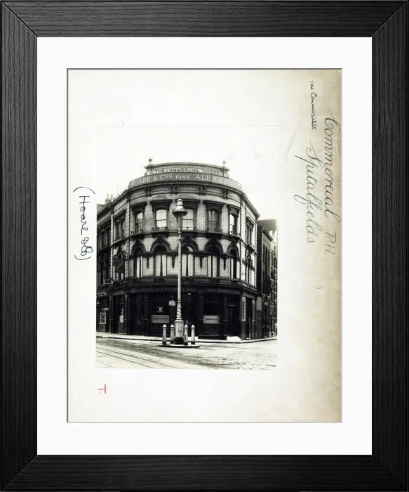 Framed Print : Photograph of Commercial Tavern, Spitalfields, London Framed Print : Photograph of Commercial Tavern, Spitalfields, London