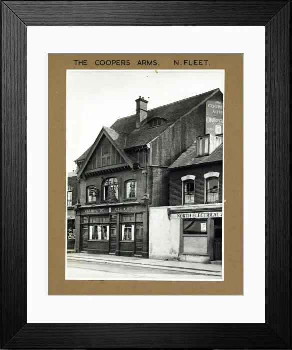 Framed Print : Photograph of Coopers Arms, Northfleet, Kent Framed Print : Photograph of Coopers Arms, Northfleet, Kent
