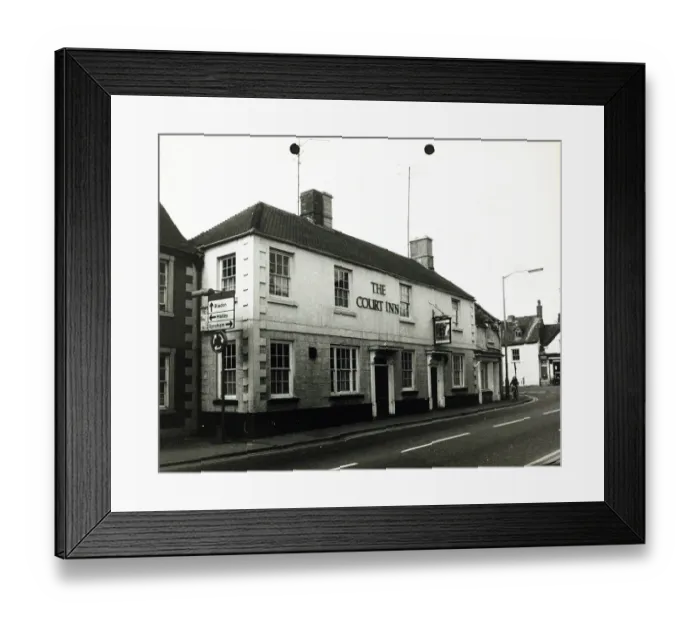 Framed Print : Photograph of Court Inn, Witney, Oxfordshire Framed Print : Photograph of Court Inn, Witney, Oxfordshire