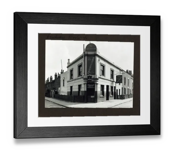 Framed Print : Photograph of Cricketers PH, Woolwich, London Framed Print : Photograph of Cricketers PH, Woolwich, London