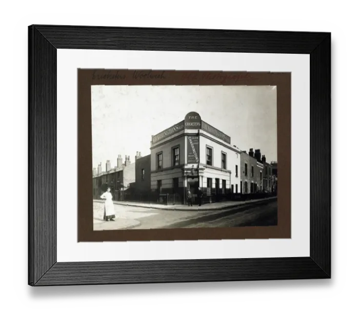 Framed Print : Photograph of Cricketers PH, Woolwich, London Framed Print : Photograph of Cricketers PH, Woolwich, London