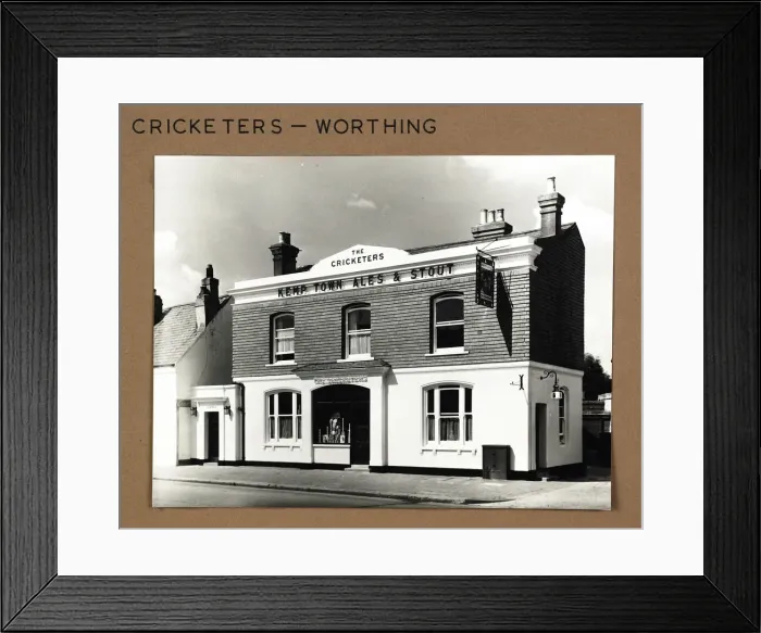 Framed Print : Photograph of Cricketers PH, Worthing, Sussex Framed Print : Photograph of Cricketers PH, Worthing, Sussex