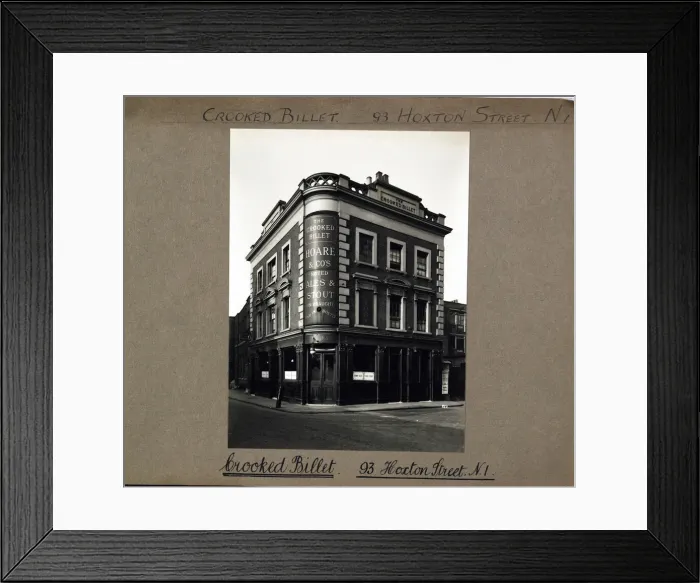 Framed Print : Photograph of Crooked Billet PH, Hoxton, London Framed Print : Photograph of Crooked Billet PH, Hoxton, London