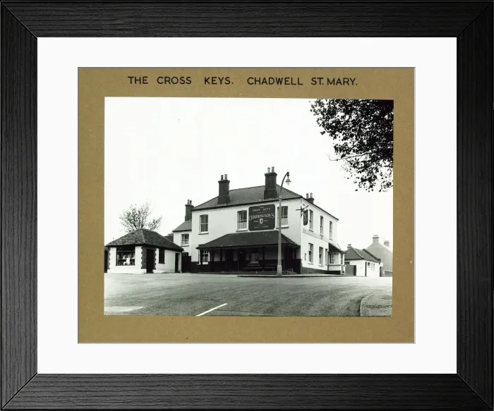 Framed Print : Photograph of Cross Keys PH, Chadwell St Mary, Essex Framed Print : Photograph of Cross Keys PH, Chadwell St Mary, Essex
