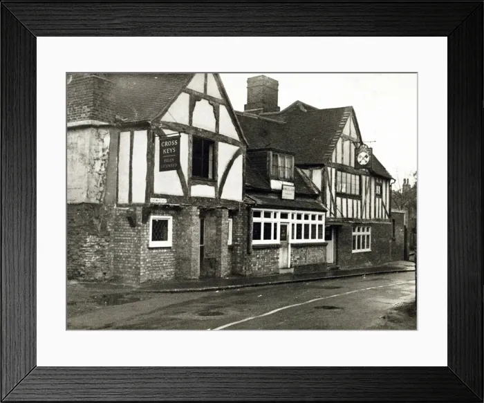 Framed Print : Photograph of Cross Keys PH, Dagenham (New), Essex Framed Print : Photograph of Cross Keys PH, Dagenham (New), Essex