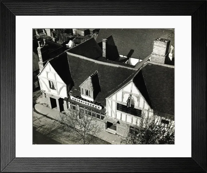 Framed Print : Photograph of Cross Keys PH, Dagenham (New), Essex Framed Print : Photograph of Cross Keys PH, Dagenham (New), Essex