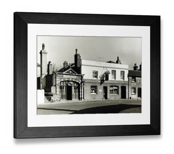 Framed Print : Photograph of Crown PH, Eastbourne, Sussex Framed Print : Photograph of Crown PH, Eastbourne, Sussex