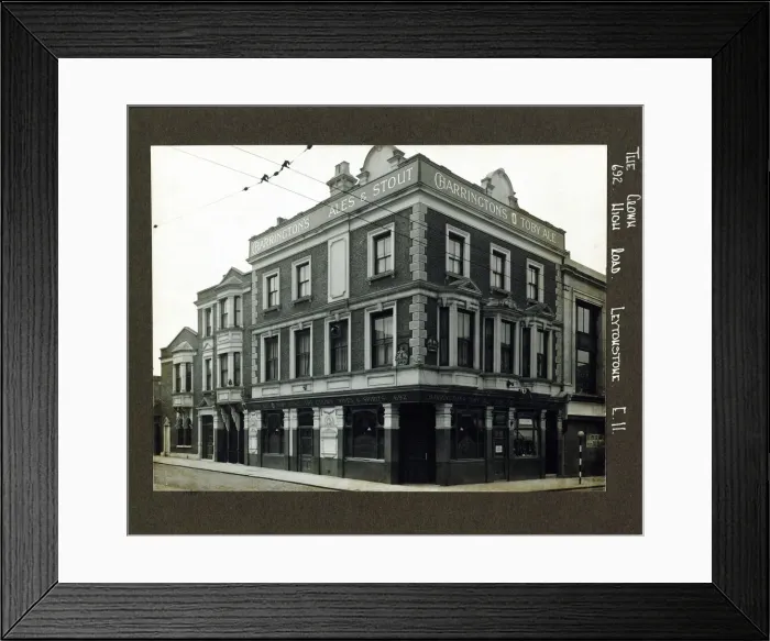 Framed Print : Photograph of Crown PH, Leytonstone, London Framed Print : Photograph of Crown PH, Leytonstone, London
