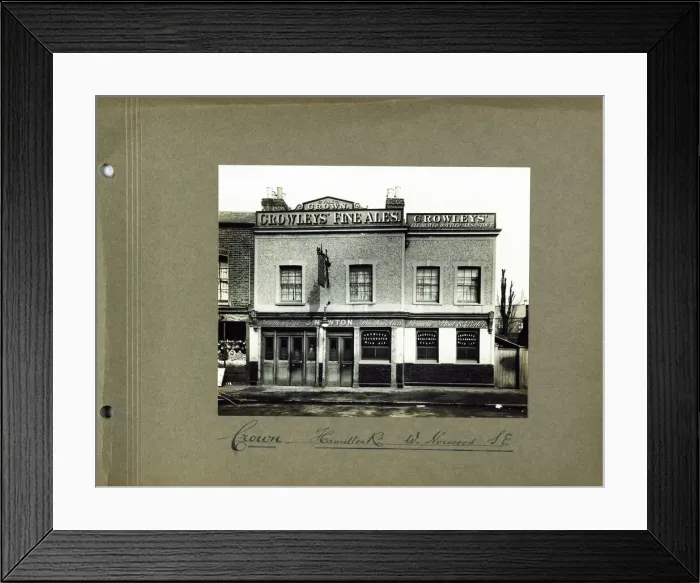 Framed Print : Photograph of Crown PH, Norwood, London Framed Print : Photograph of Crown PH, Norwood, London