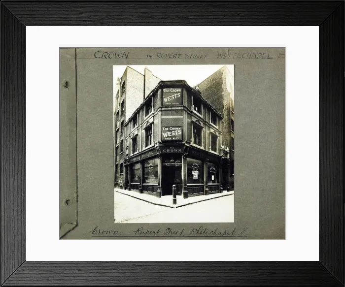 Framed Print : Photograph of Crown PH, Whitechapel, London Framed Print : Photograph of Crown PH, Whitechapel, London