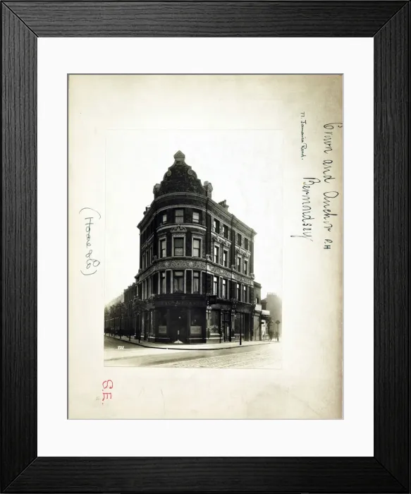 Framed Print : Photograph of Crown & Anchor PH, Bermondsey, London
