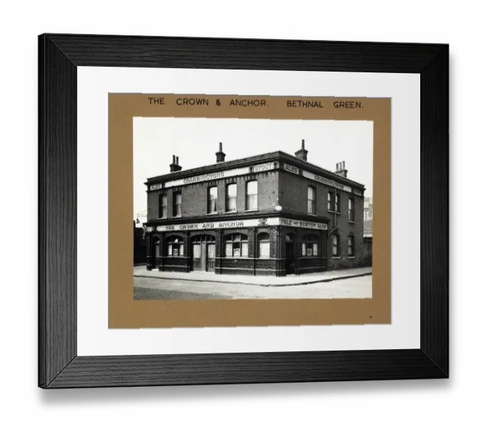 Framed Print : Photograph of Crown & Anchor PH, Bethnal Green, London Framed Print : Photograph of Crown & Anchor PH, Bethnal Green, London