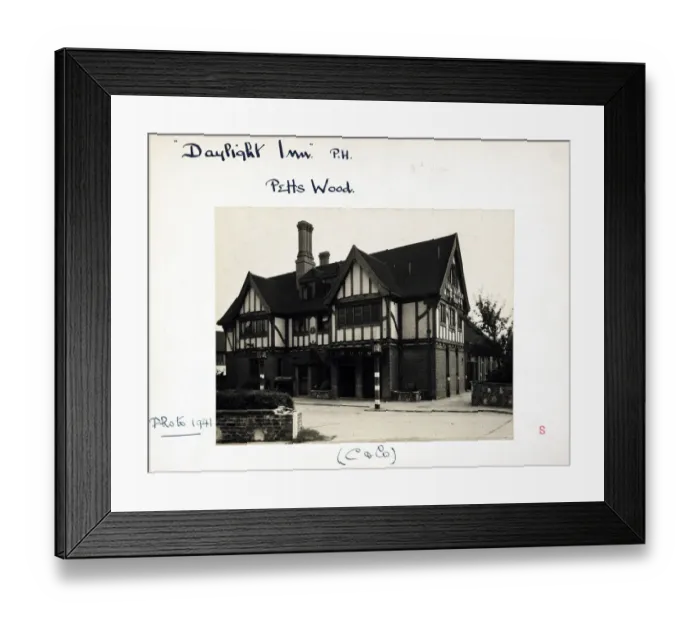 Framed Print : Photograph of Daylight Inn, Petts Wood, Greater London Framed Print : Photograph of Daylight Inn, Petts Wood, Greater London