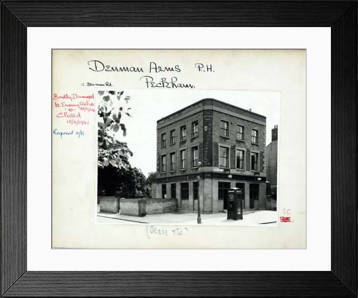 Framed Print : Photograph of Denman Arms, Peckham, London Framed Print : Photograph of Denman Arms, Peckham, London
