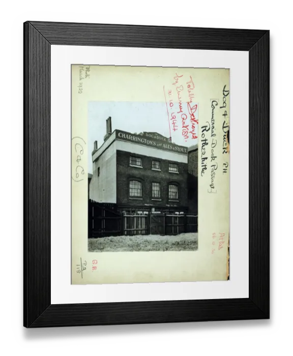 Framed Print : Photograph of Dog & Duck PH, Rotherhithe, London Framed Print : Photograph of Dog & Duck PH, Rotherhithe, London