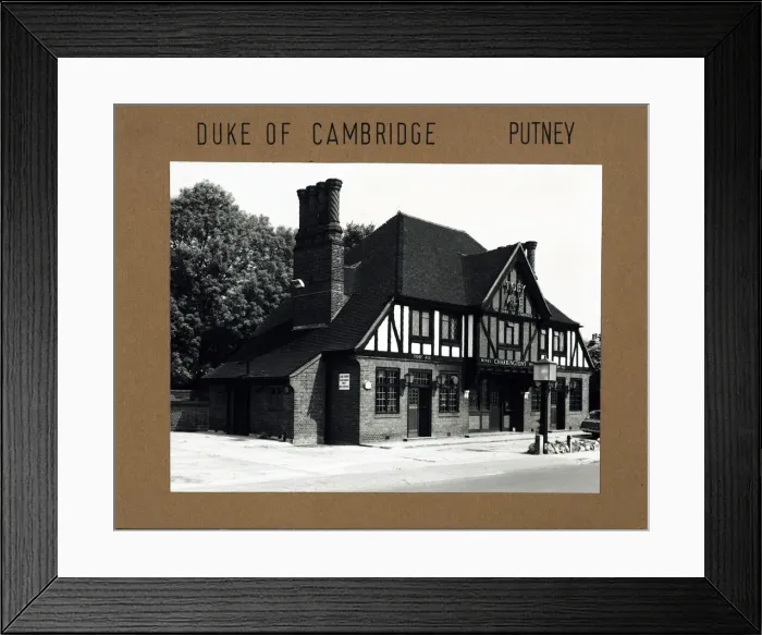 Framed Print : Photograph of Duke Of Cambridge PH, Putney, London Framed Print : Photograph of Duke Of Cambridge PH, Putney, London