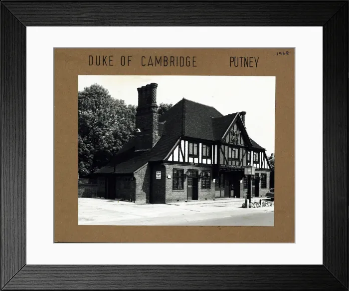 Framed Print : Photograph of Duke Of Cambridge PH, Putney, London Framed Print : Photograph of Duke Of Cambridge PH, Putney, London