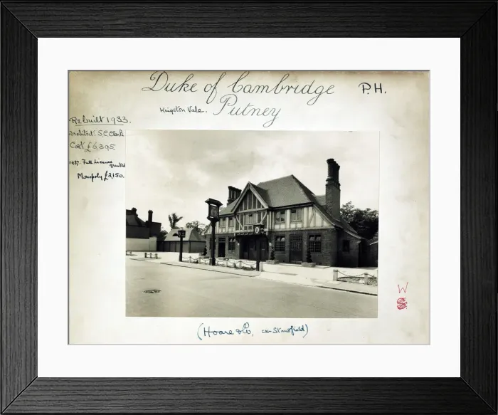 Framed Print : Photograph of Duke Of Cambridge PH, Putney, London Framed Print : Photograph of Duke Of Cambridge PH, Putney, London