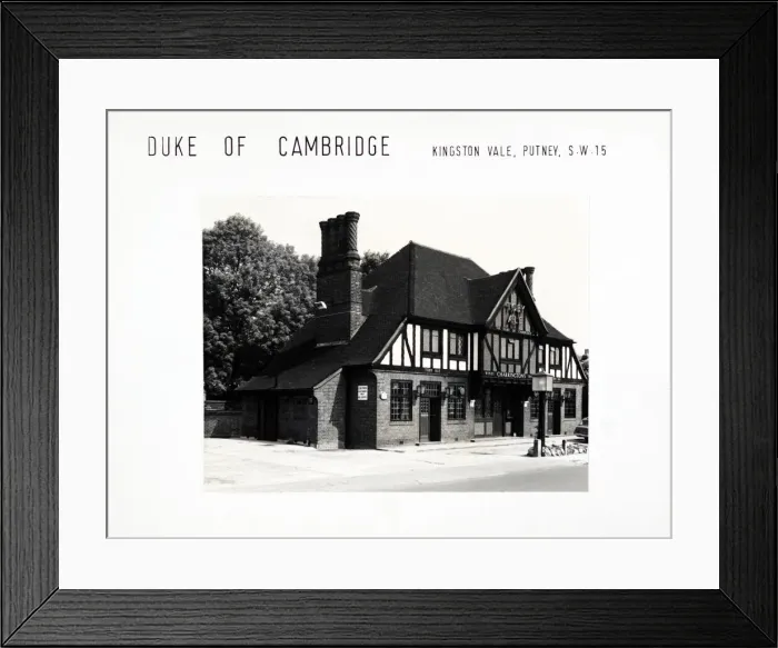 Framed Print : Photograph of Duke Of Cambridge PH, Putney, London Framed Print : Photograph of Duke Of Cambridge PH, Putney, London