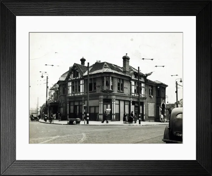 Framed Print : Photograph of Duke Of Edinburgh PH, Upton Park (Old), London Framed Print : Photograph of Duke Of Edinburgh PH, Upton Park (Old), London