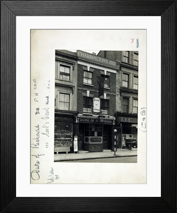 Framed Print : Photograph of Duke Of Richmond PH, Earls Court, London Framed Print : Photograph of Duke Of Richmond PH, Earls Court, London
