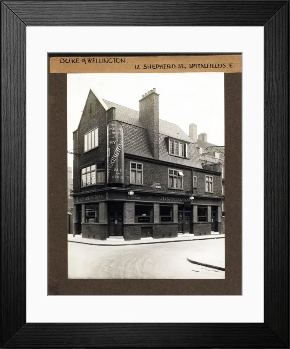 Framed Print : Photograph of Duke Of Wellington PH, Spitalfields, London Framed Print : Photograph of Duke Of Wellington PH, Spitalfields, London