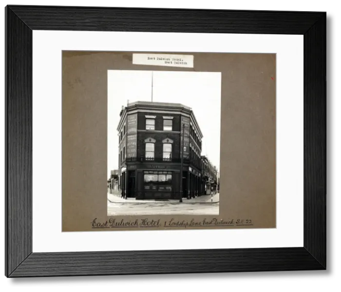 Framed Print : Photograph of East Dulwich Tavern, East Dulwich, London Framed Print : Photograph of East Dulwich Tavern, East Dulwich, London