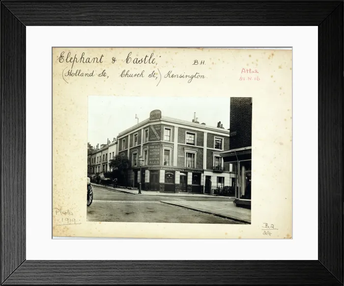 Framed Print : Photograph of Elephant & Castle PH, Kensington, London Framed Print : Photograph of Elephant & Castle PH, Kensington, London
