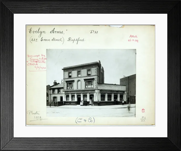 Framed Print : Photograph of Evelyn Arms, Deptford, London Framed Print : Photograph of Evelyn Arms, Deptford, London