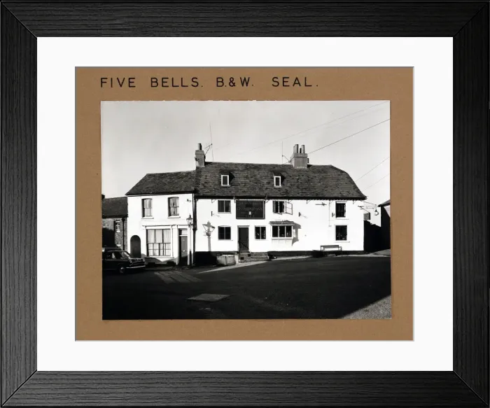 Framed Print : Photograph of Five Bells PH, Seal, Kent Framed Print : Photograph of Five Bells PH, Seal, Kent
