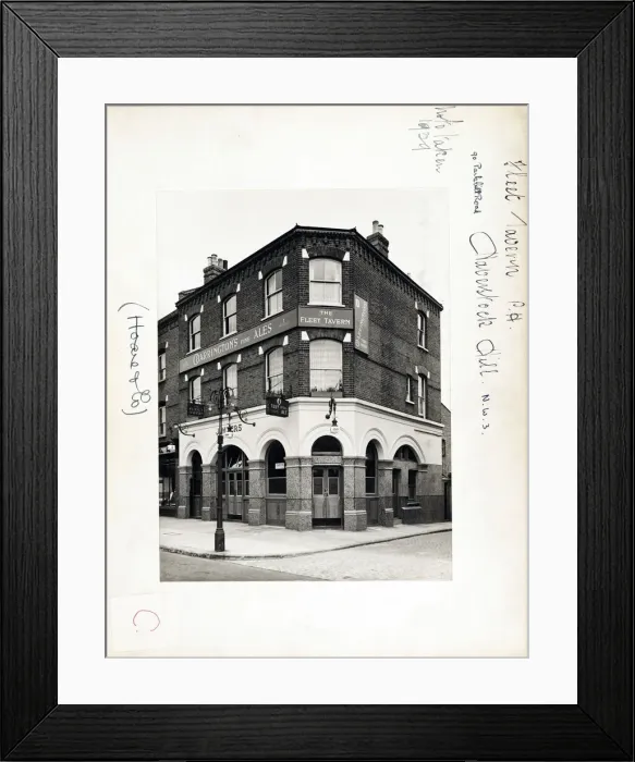 Framed Print : Photograph of Fleet Tavern, Haverstock Hill, London Framed Print : Photograph of Fleet Tavern, Haverstock Hill, London