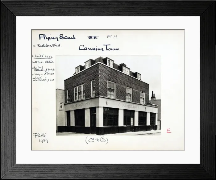 Framed Print : Photograph of Flying Scud PH, Canning Town, London Framed Print : Photograph of Flying Scud PH, Canning Town, London