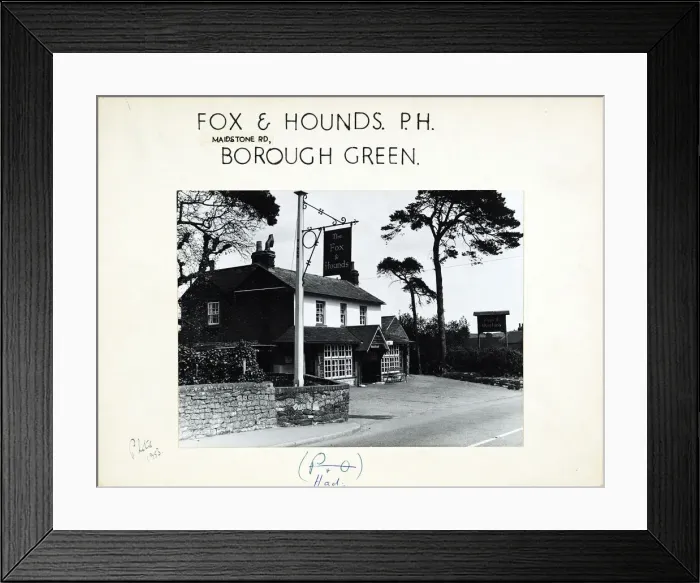 Framed Print : Photograph of Fox & Hounds PH, Borough Green, Kent Framed Print : Photograph of Fox & Hounds PH, Borough Green, Kent