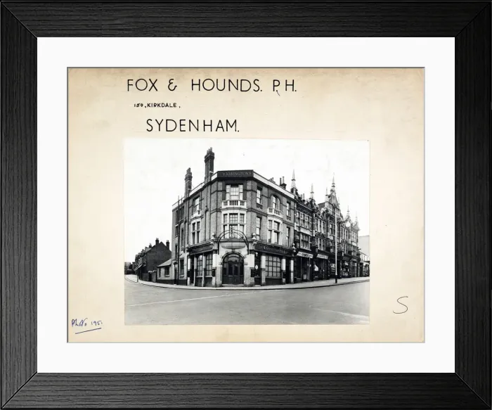 Framed Print : Photograph of Fox & Hounds PH, Sydenham, London Framed Print : Photograph of Fox & Hounds PH, Sydenham, London